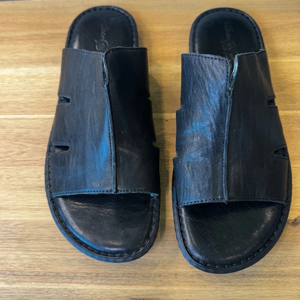 Born Crown Men 10 EU 44 Black Leather Slide Sandals Slip On Casual Resort Beach